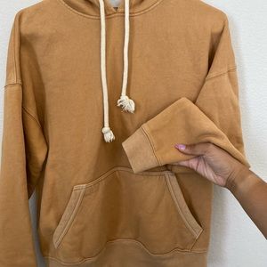 Mustard yellow pull over sweater